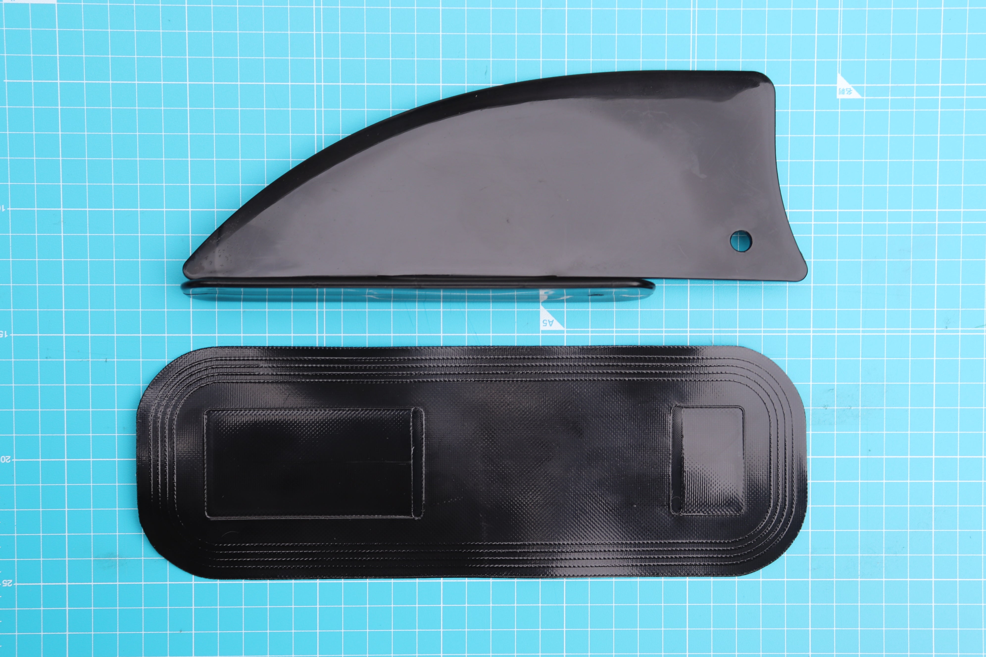 パグくん専用 きくよせくん®PRO (PAT.7226870) | さんた屋 <レザークラフト